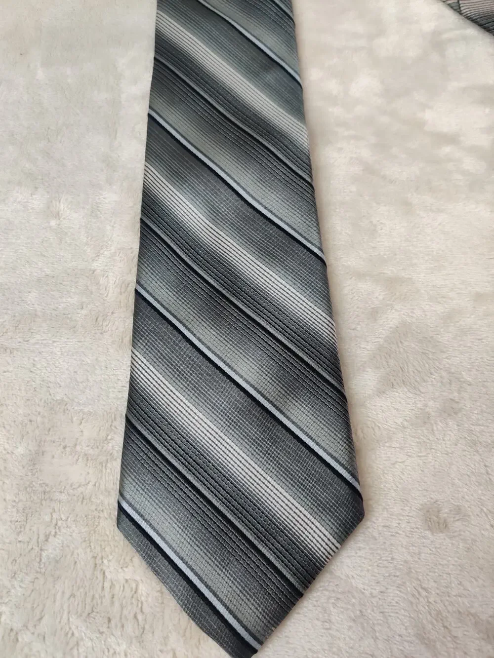 Vintage Zylos George Machado Tie All Silk Striped Design Men's Neck Tie 4